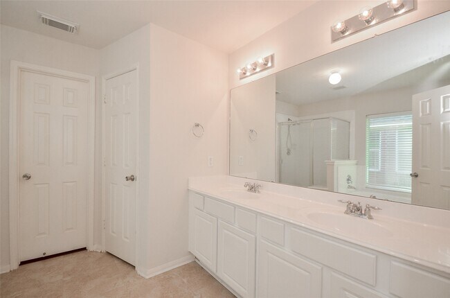 Building Photo - 3314 Rainport Cir