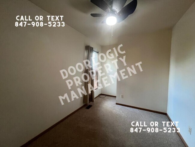 Building Photo - 965 Amberwood Pl