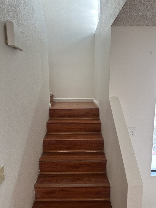 Building Photo - 9521 Sunken Reef Cir