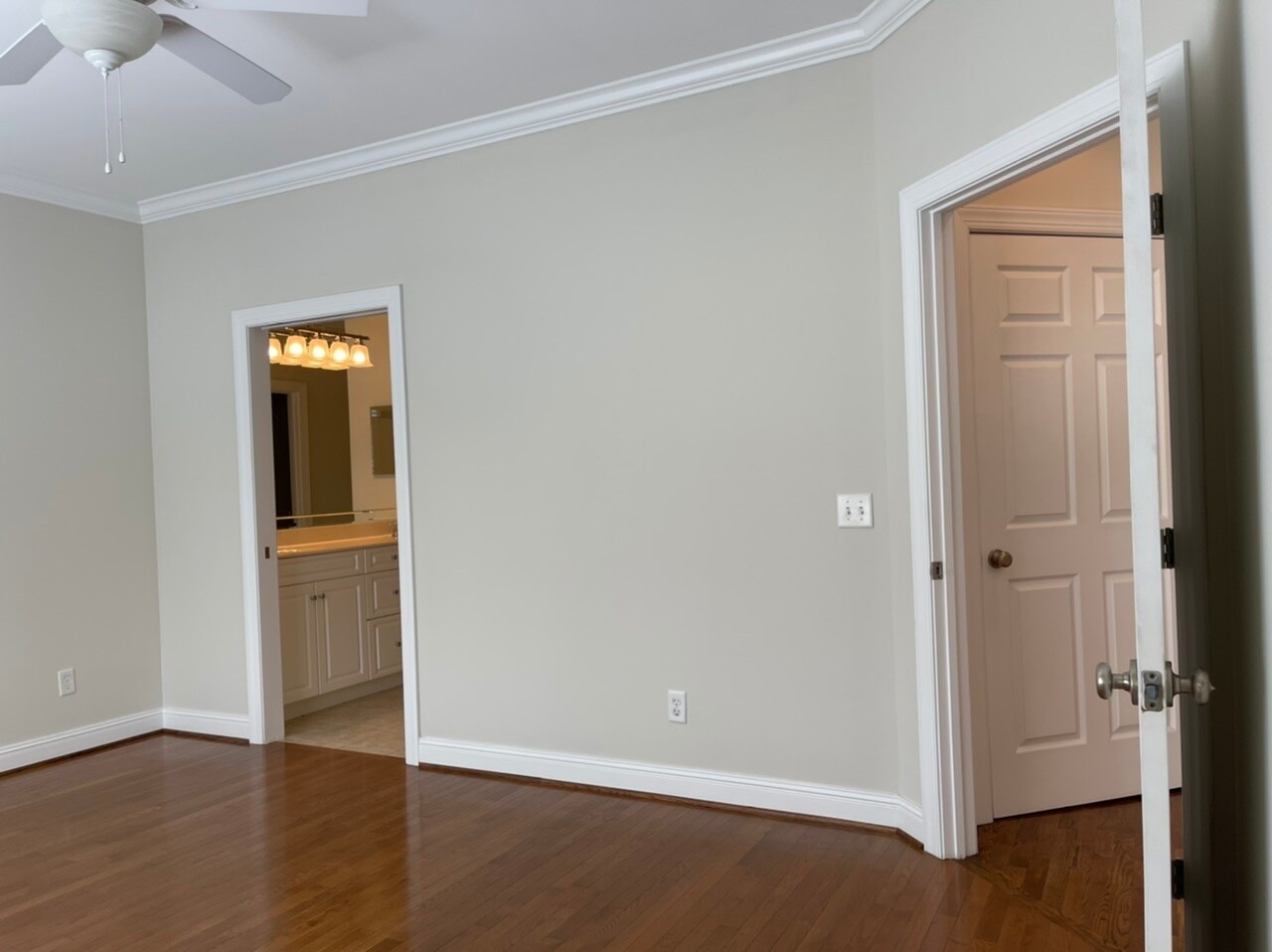 Building Photo - 144 Saint James Pl