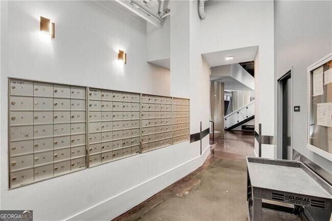 Building Photo - 805 Peachtree St NE