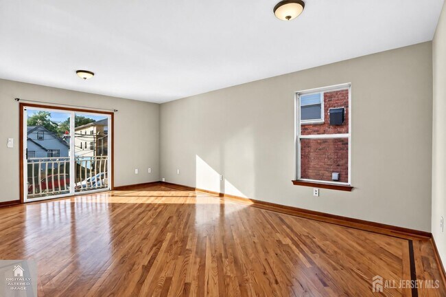 Building Photo - 921 Jefferson Ave