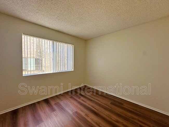 Building Photo - 26114 Belle Porte Ave