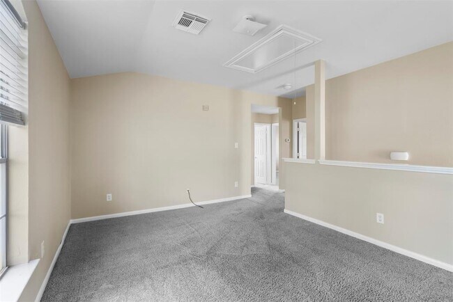 Building Photo - 2423 Pinpoint Dr