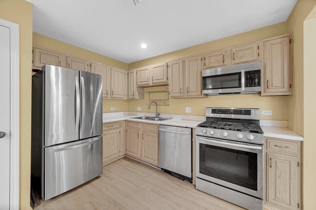 Building Photo - 2403 Mallow Ct