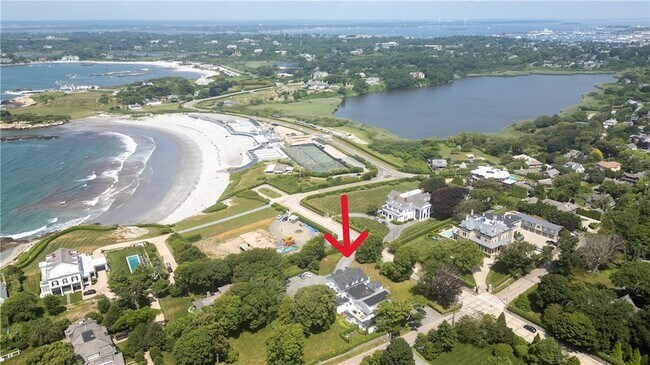 Building Photo - 718 Bellevue Ave