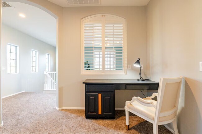 BUILT IN DESK #2 - 3112 S Lois Ln