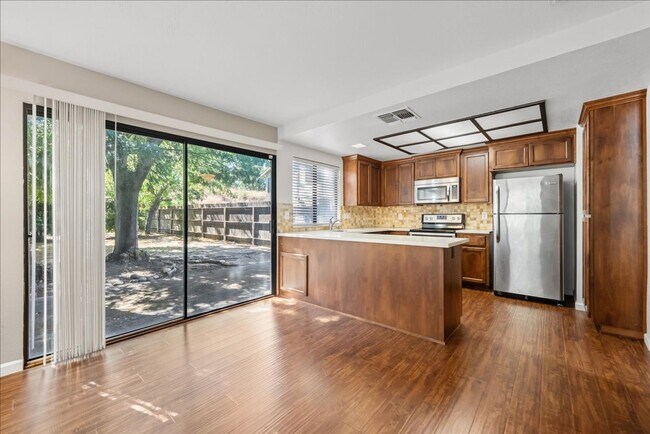 Building Photo - 2289 Sandcastle Way