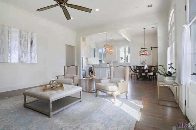 Building Photo - 3151 Pointe-Marie Dr