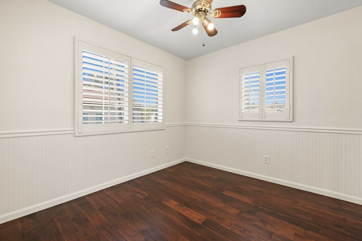 Building Photo - 27815 Sunflower Ct