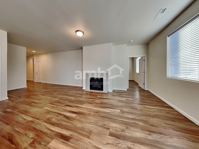 Building Photo - 16602 NE 91st St