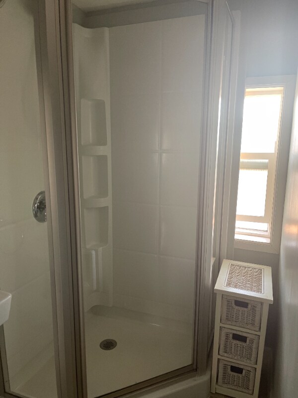 Building Photo - 323 S Chelan Ave