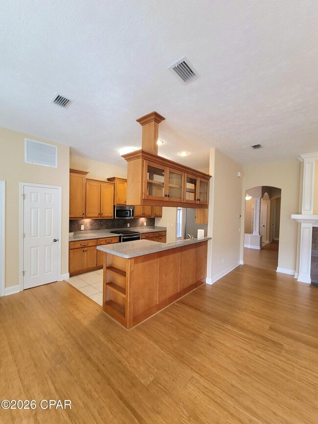 Building Photo - 103 Parkview Xing