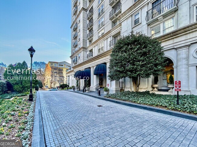 Building Photo - 199 14th St NE