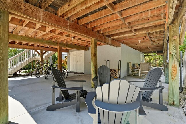 Building Photo - 1679 Serenity Ln