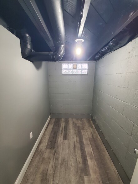 Building Photo - 1056 Geers Ave