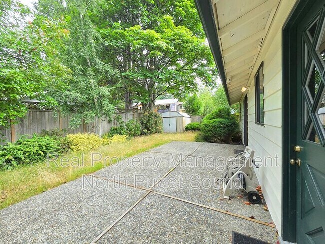 Building Photo - 9033 244th St SW
