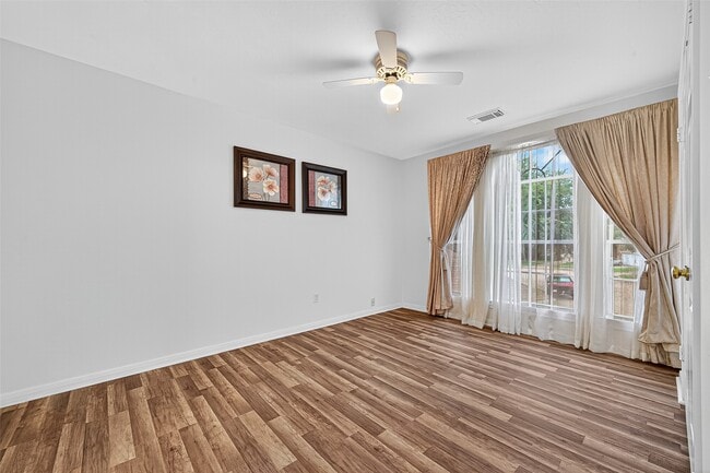 Building Photo - 14107 Glasgow Pl