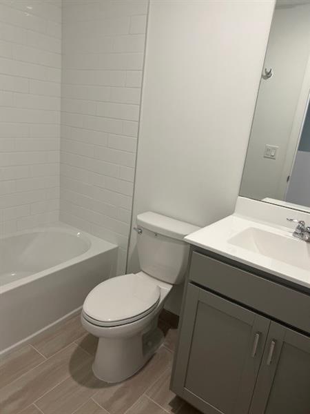 Building Photo - 4393 Hammock Grove Dr