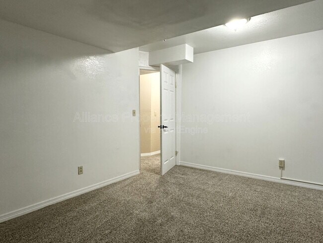 Building Photo - 4420 Cobbleskill Dr