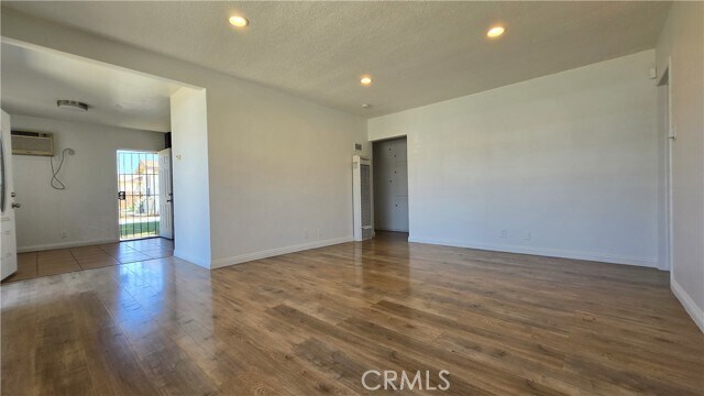Building Photo - 5578 Newman St