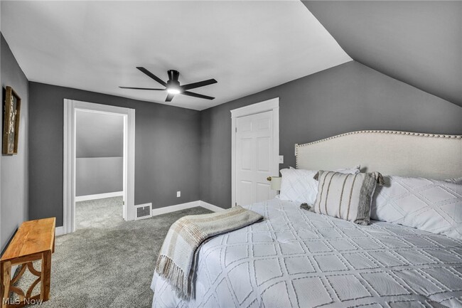 Building Photo - 2986 E 59th St