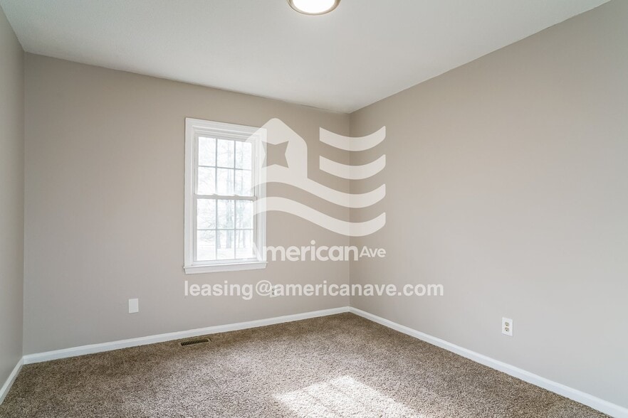 Building Photo - 7429 Buck Rd