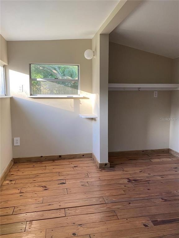 Building Photo - 1738 Santa Anna Dr