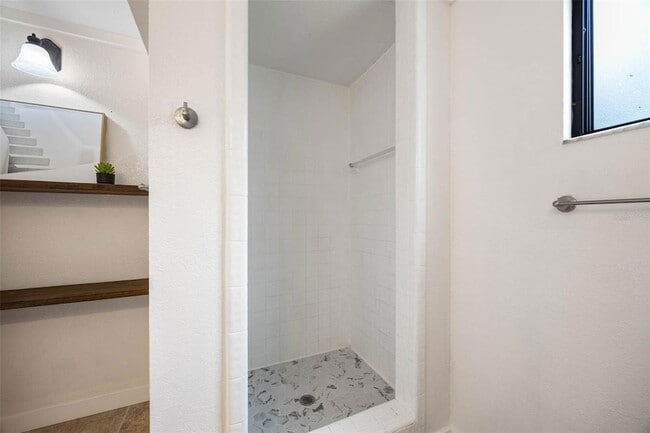 Building Photo - 12756 Poinsettia Ave