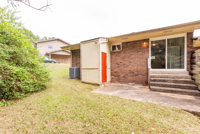 Building Photo - 3814 Cherwood Ln