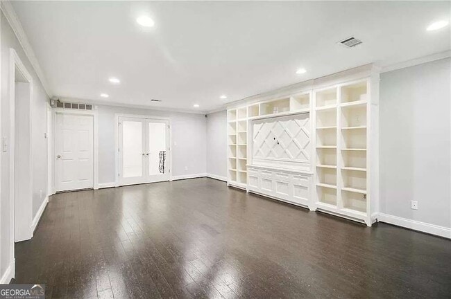 Building Photo - 460 Ivy Park Ln NE