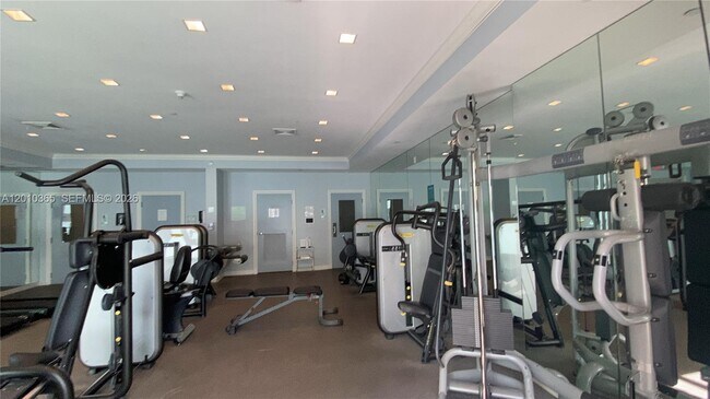 Building Photo - 150 Sunny Isles Blvd