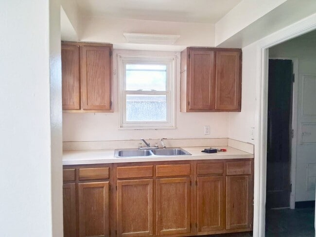 Building Photo - 4212 Wetzel Ave