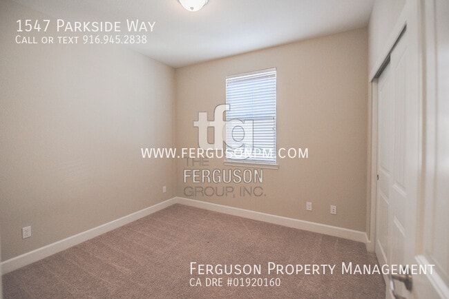 Building Photo - 1547 Parkside Way
