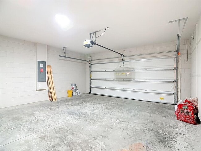 Building Photo - 928 Cambridge Dr