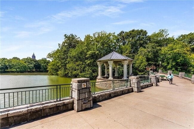 Building Photo - 1531 N Morningside Dr NE