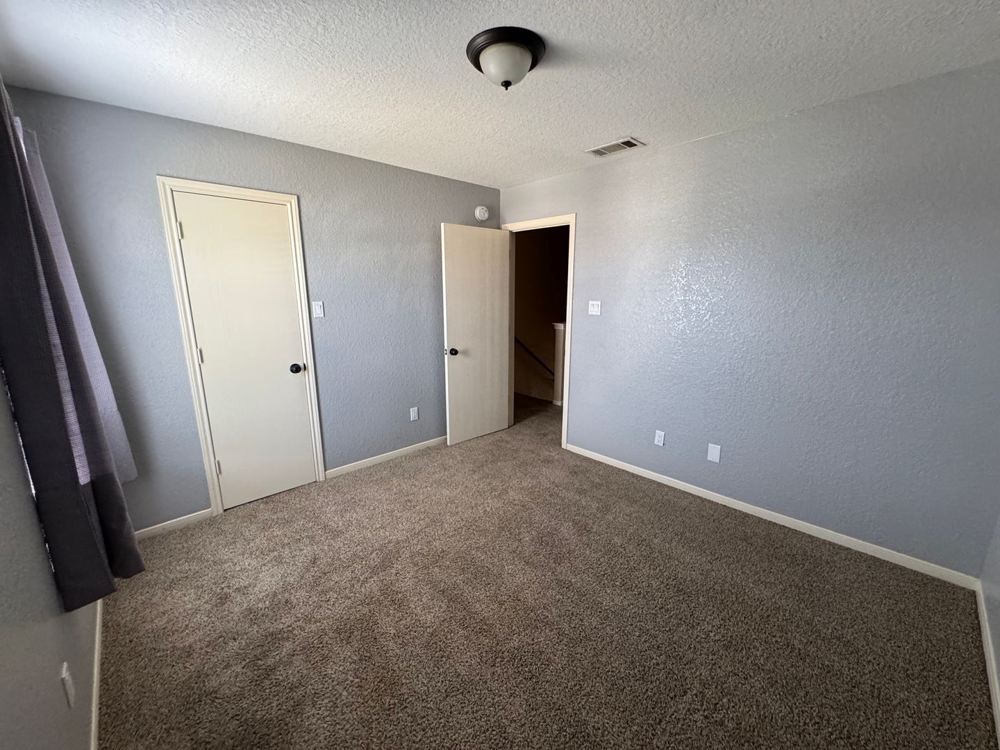 Building Photo - 1607 Dugger Cir