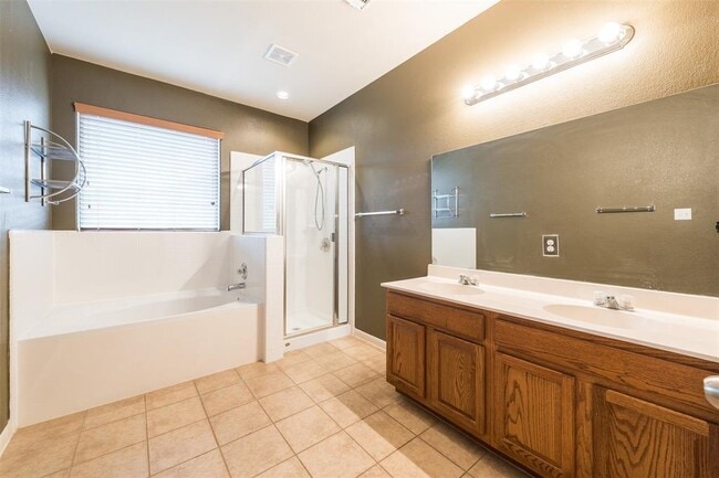Building Photo - 913 Brighton Pl