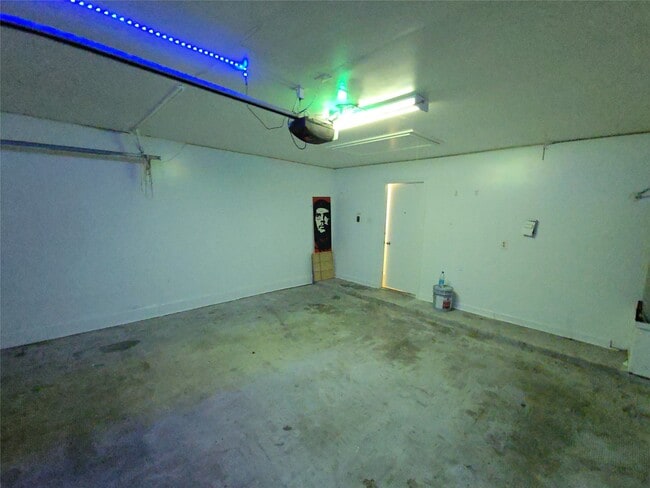 Building Photo - 5006 Mill Creek Dr