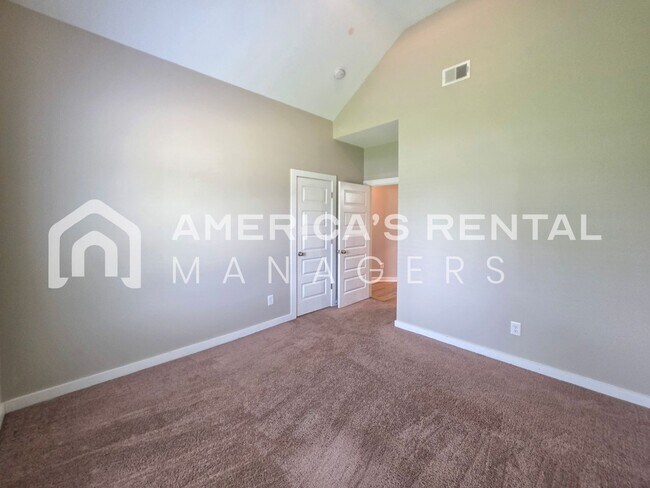 Building Photo - DEPOSIT PENDING!!! - Four Bedroom, Modern Home for Rent in Eastaboga - Available NOW!