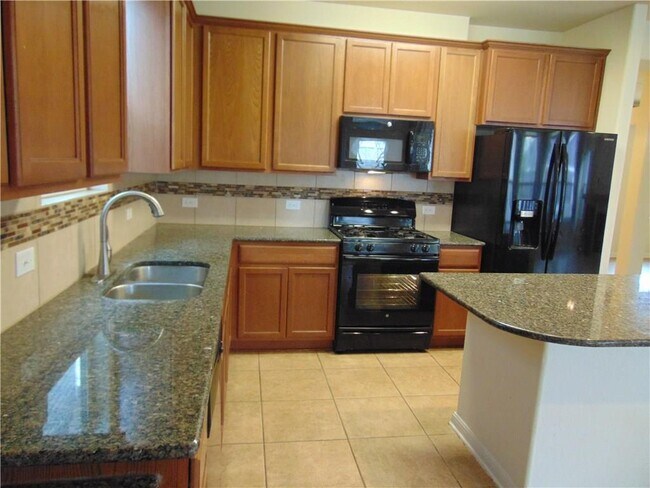 Building Photo - 5208 Hellman