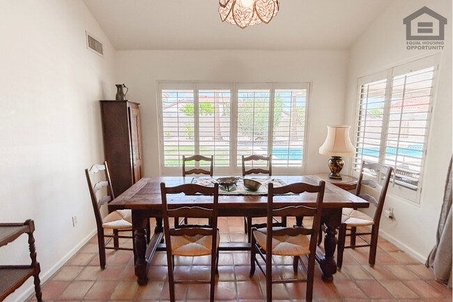 Building Photo - 3Bed/2Bath Furnished Home w/Stunning Backyard! Ready for Immediate Move-In! – POOL!
