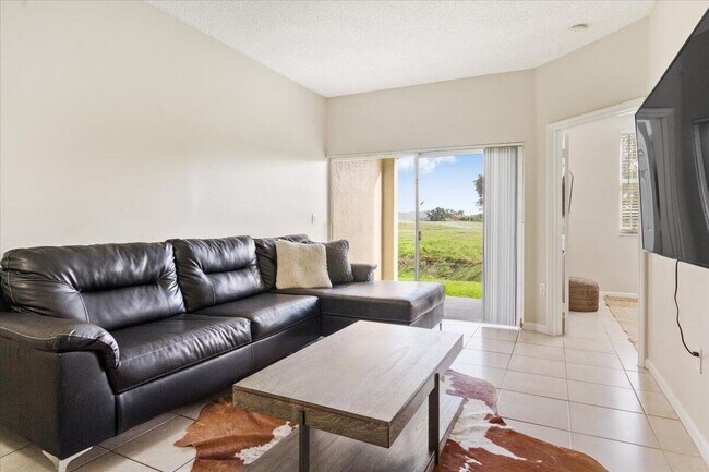 Building Photo - 2060 Greenview Shores Blvd