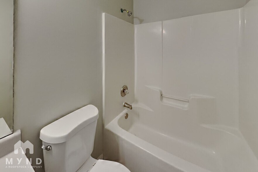 Building Photo - 32 Winesap Ln