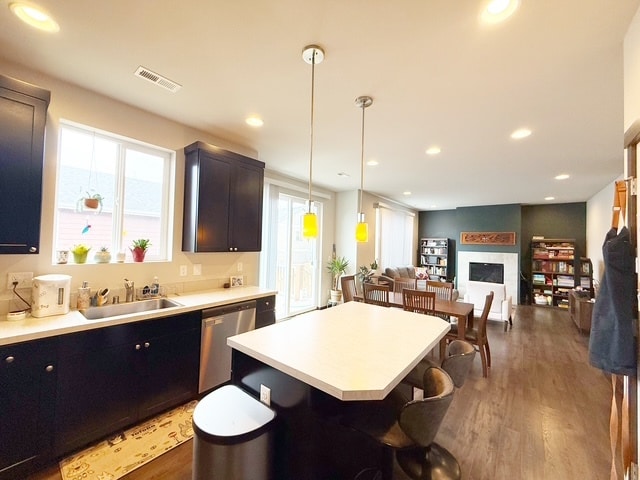 Building Photo - 2063 SE Hopi Way