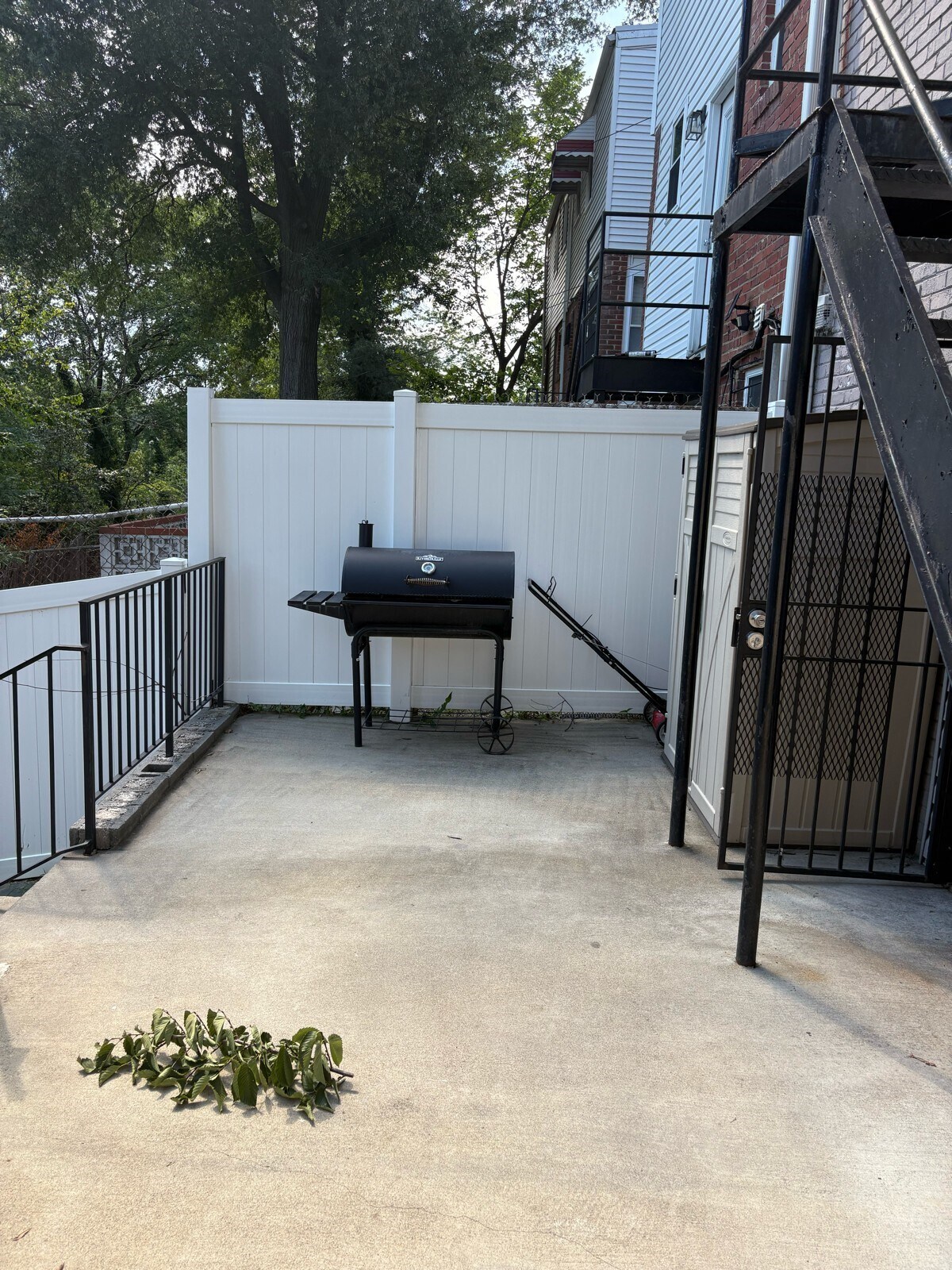 Building Photo - 5033 E Capitol St SE