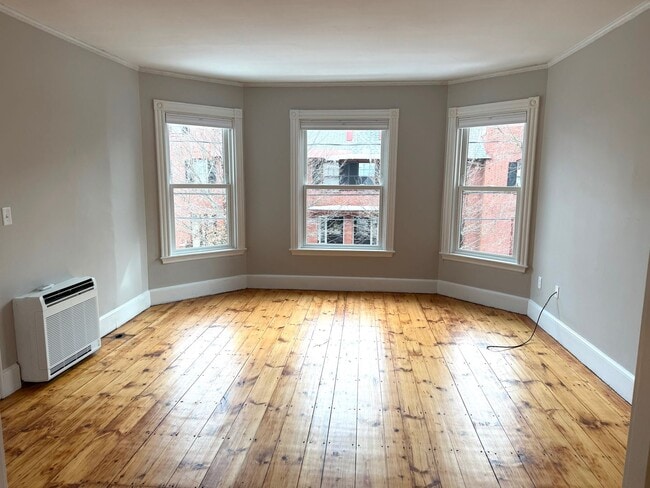 Building Photo - 130 Neal St