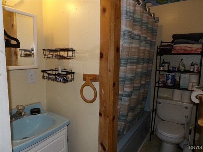 Building Photo - 41 Galatia St