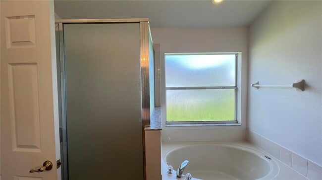 Building Photo - 3024 Samosa Hill Cir
