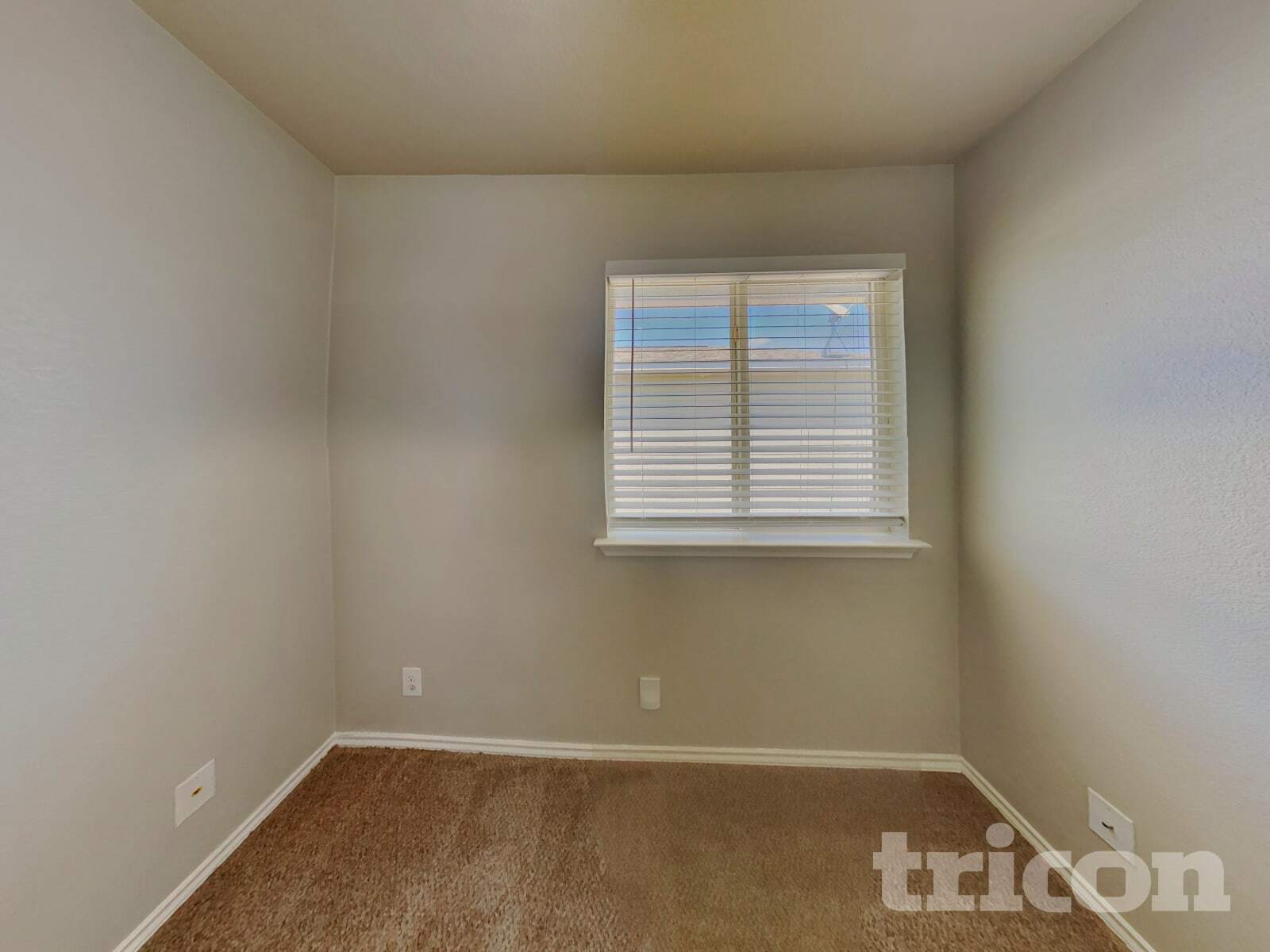 Building Photo - 18521 Mammoth Cave Blvd